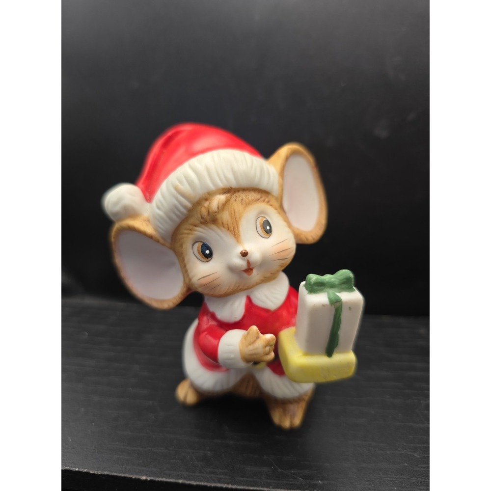 Vintage Homco Christmas Mouse #5405 Porcelain Figurine 3 1/2" Red Hat
